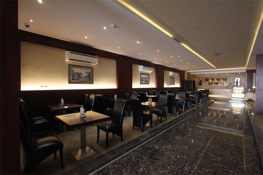 Taleen Granada Hotel Apartments 리야드 외부 사진